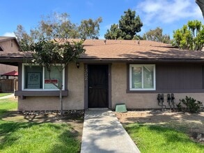 Building Photo - 1352 W San Ysidro Blvd