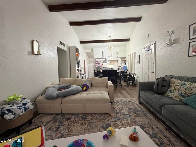 Foto del edificio - 3547 E Glen Dr