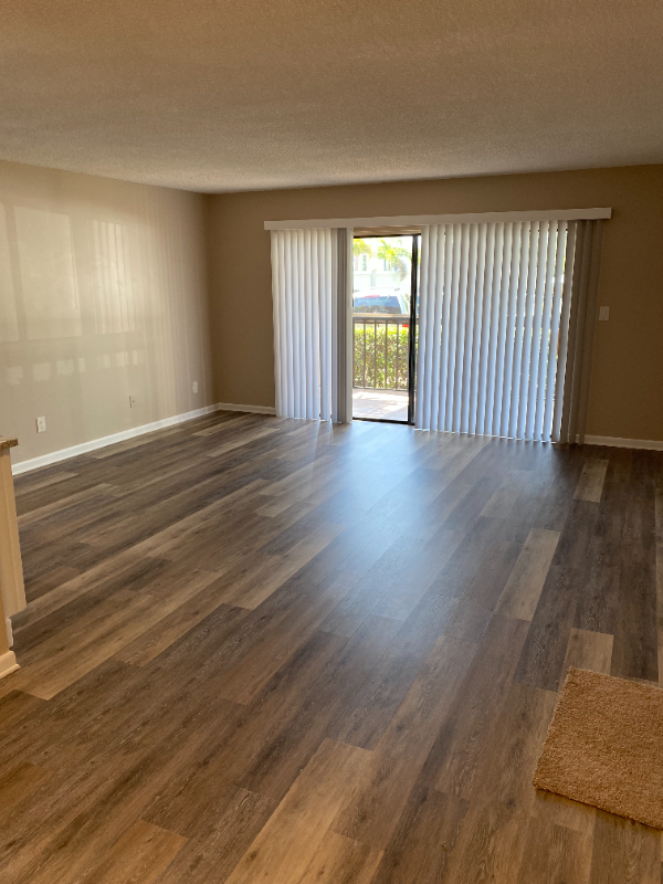 Foto del edificio - 752 NW Fork Rd