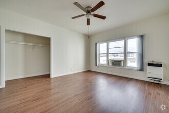 Building Photo - 1056 Normandie Ave
