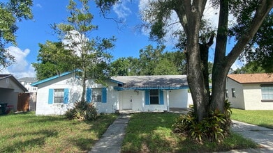 Building Photo - 5624 Pinerock Rd