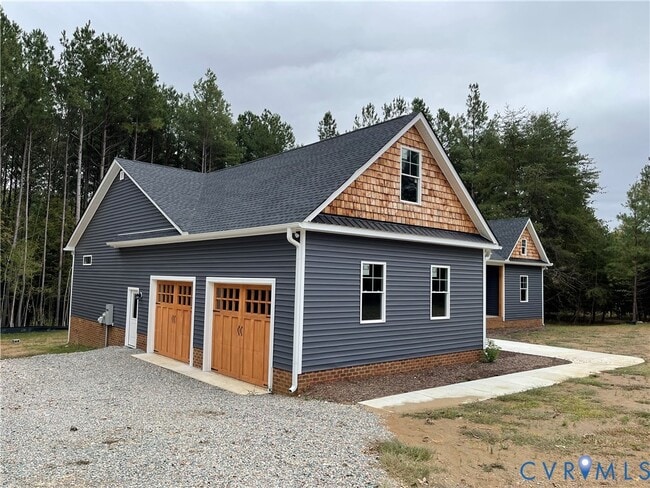 Building Photo - 2948 Pineview Dr