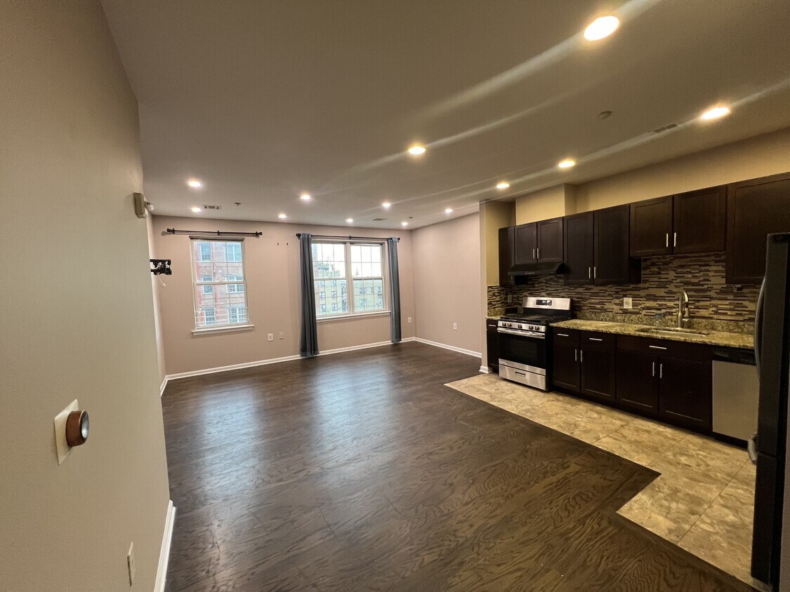 Foto principal - 1209 Summit Ave