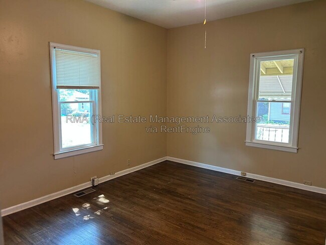 Foto del edificio - 119 Spalding St