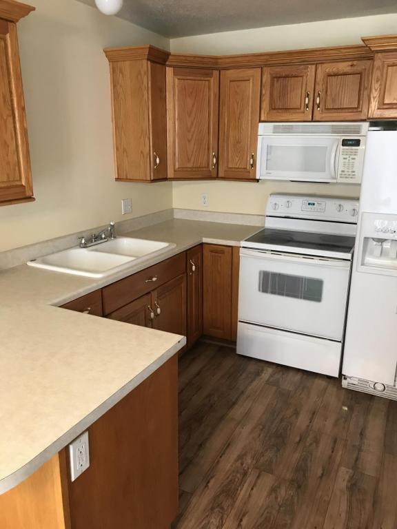 Building Photo - 808 S 150 E