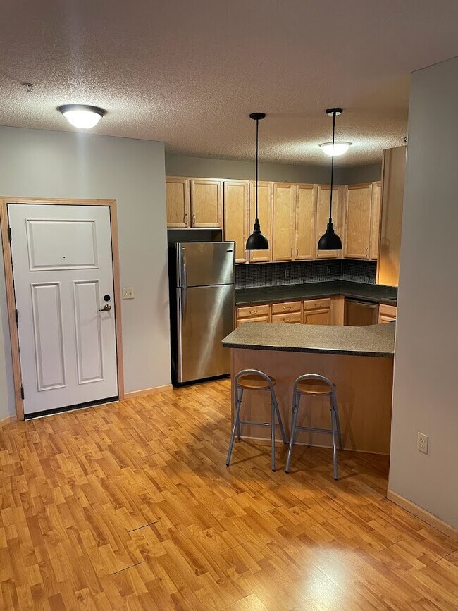 Front door / kitchen - 2530 E 34th St