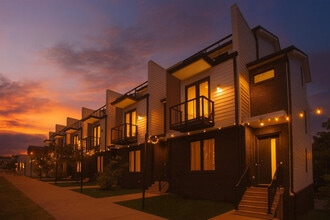 Building Photo - 1706 8th Ave S Building Photo - 1706 8th Ave S