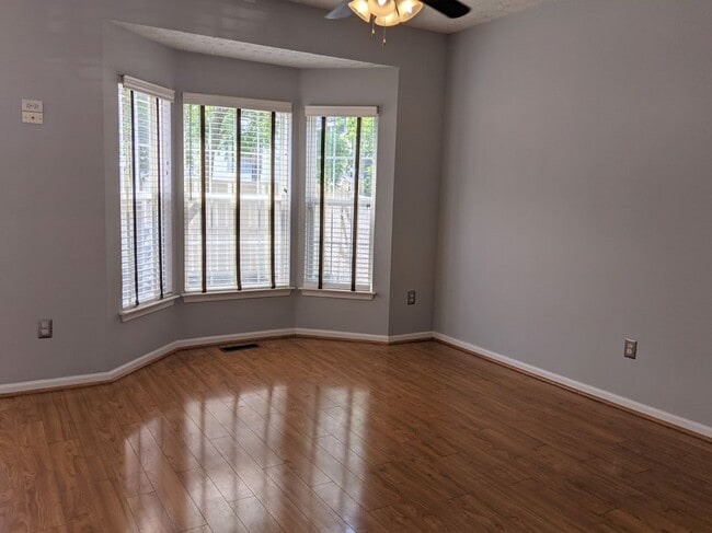 Building Photo - 307 Timberbrook Ct