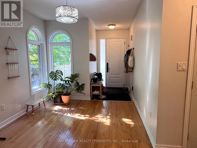 Photo du bâtiment - 195 Cabernet Rd