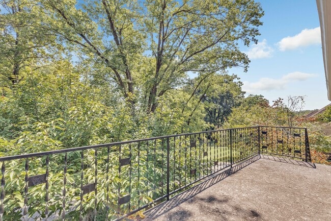 Building Photo - 509 Mathes Ct
