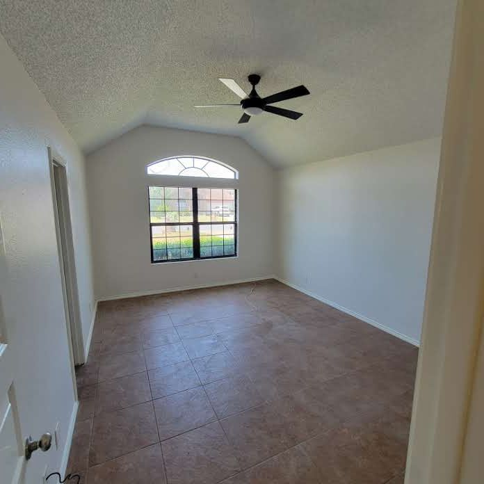 Foto principal - 581 Geraldine Ln