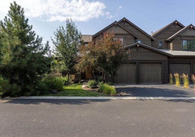 Foto del edificio - Spacious Tetherow Home with Community Amenities