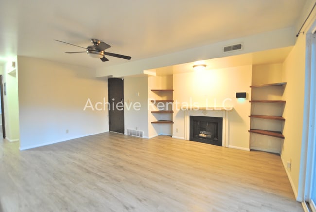 Foto del edificio - 167 E 100 N