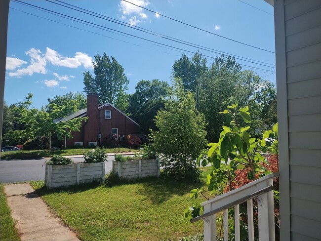 Foto del edificio - 1147 Meriwether St