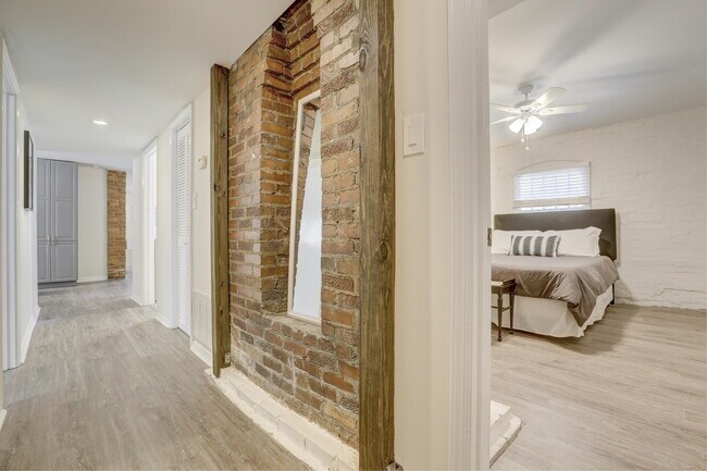 Foto del edificio - 352 5th Street NE