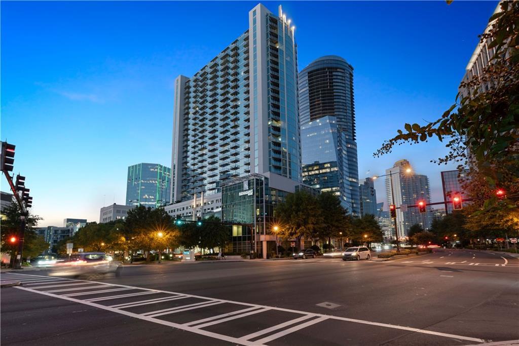 Primary Photo - 3324 Peachtree Rd