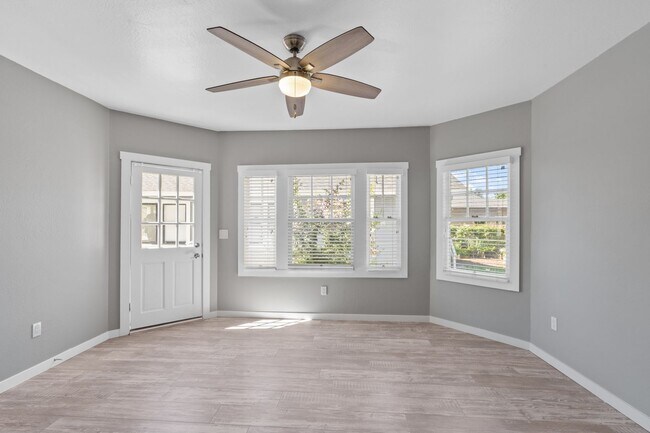 Foto del edificio - 547 Randolph St