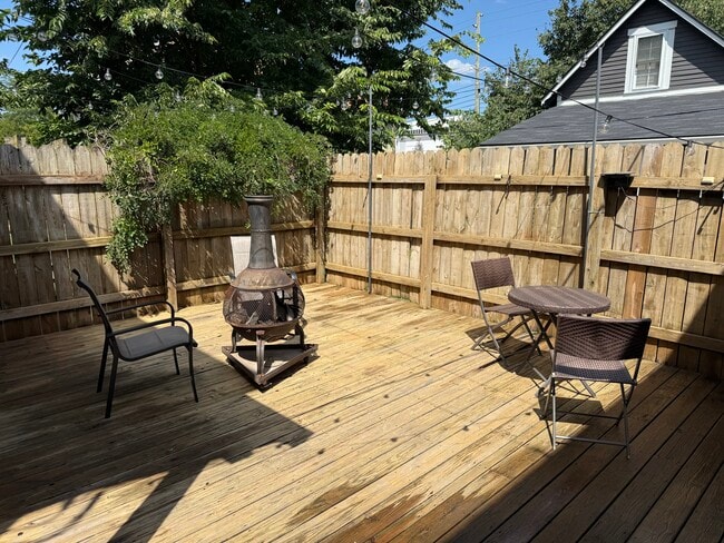 Fenced deck - 225 Fulton St