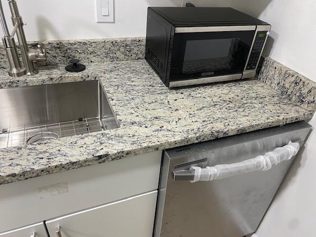 Foto del edificio - 2811 Stoneway Ln