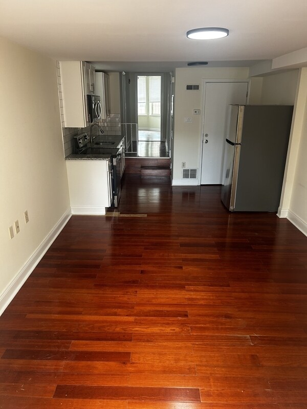 Foto principal - 1547 S 13th St