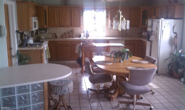 Foto del edificio - 3 br, 2 bath House - 3530 Aladdin Ave