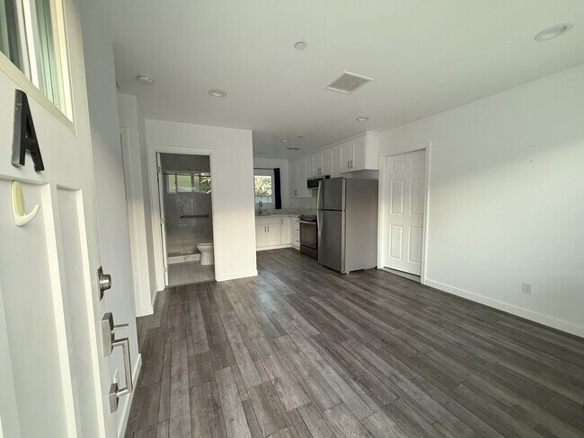 Building Photo - 2804 Timothy Ave