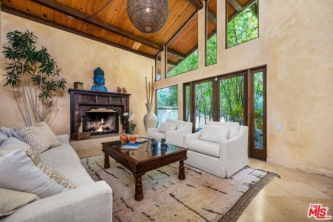 Foto del edificio - 4557 Saltillo St