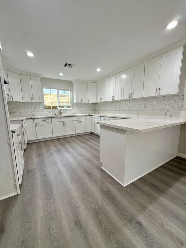 Building Photo - 10501 Angell St