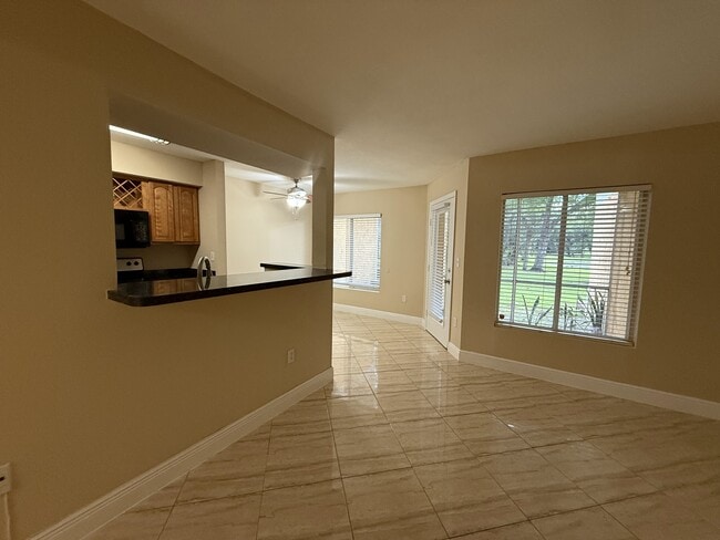 Foto del edificio - 2485 NW 33rd St