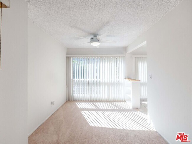 Foto del edificio - 122 Croft Ave