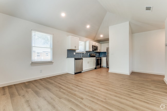 Building Photo - The Woodruff at Bishop Ridge