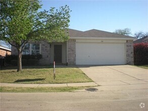 Building Photo - 1701 Elm St