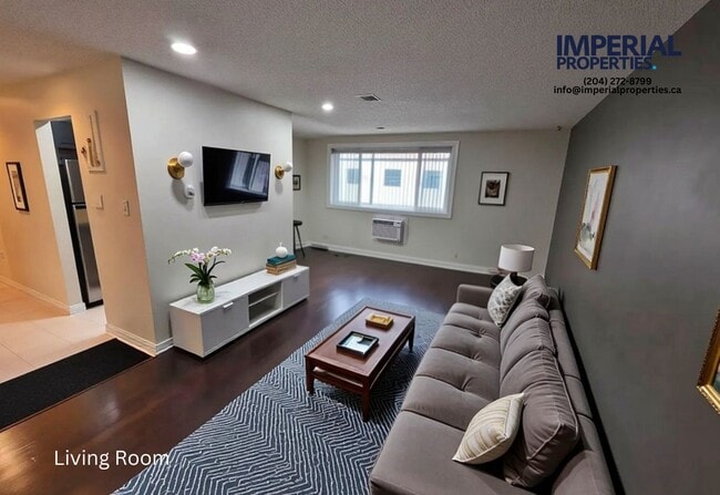 Photo du bâtiment - 1710 Taylor Ave