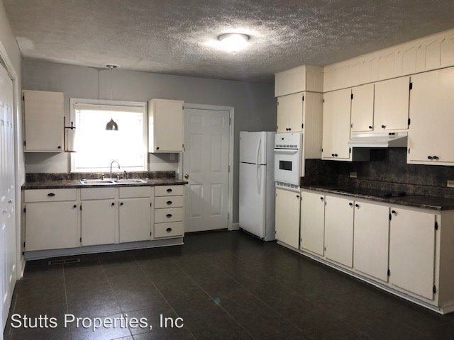 Building Photo - 2 br, 1 bath House - 44 Parker Road