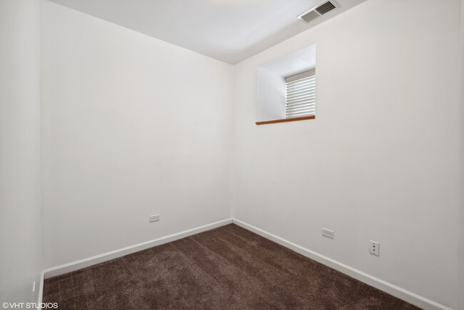 Foto del edificio - 4602 S Indiana Ave