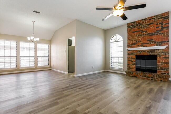 Foto del edificio - 1408 Chapman Dr