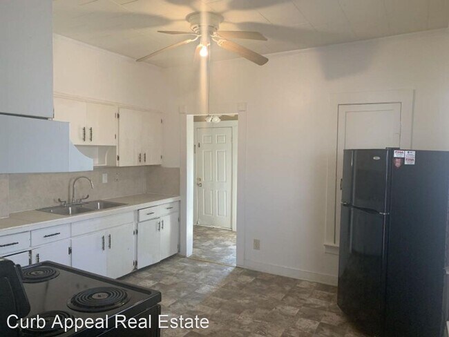 Foto del edificio - 3 br, 1.5 bath House - 323 Krewson