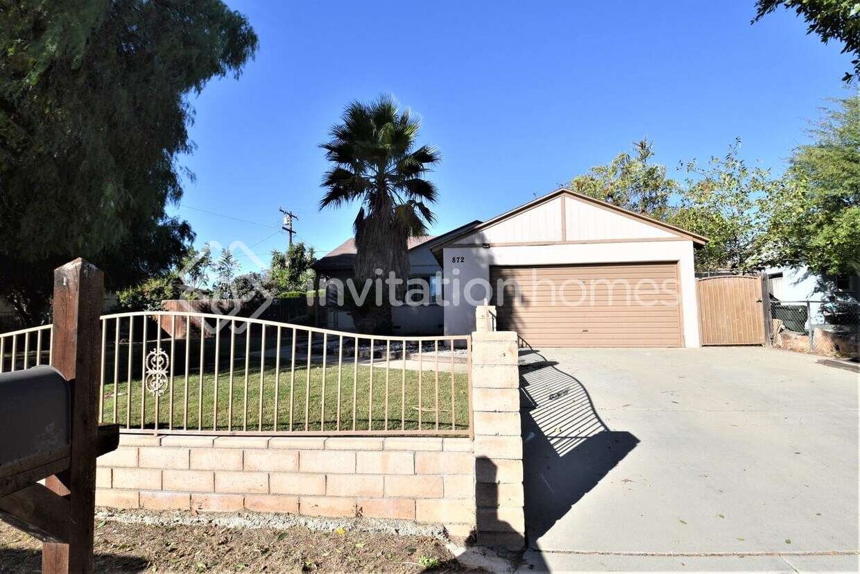 Primary Photo - 872 N Clifford Ave