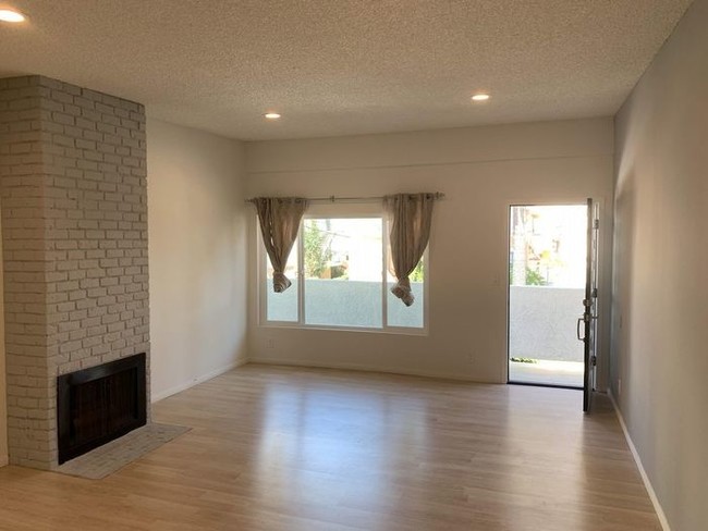 Foto del edificio - 1 Bedroom Apartment For Rent in Culver City