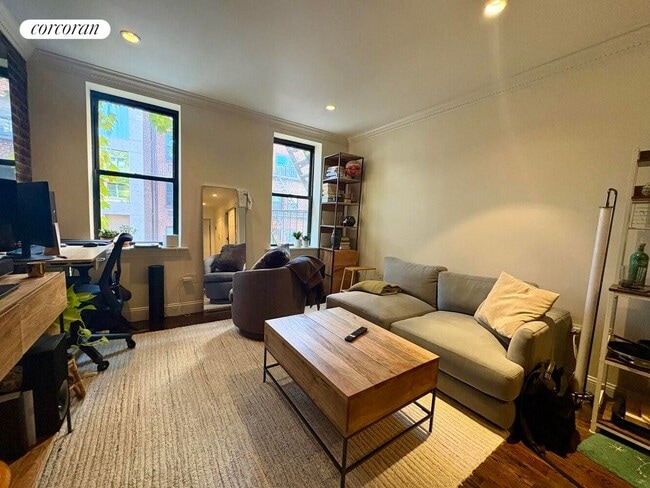 Foto del edificio - 254 W 15th St