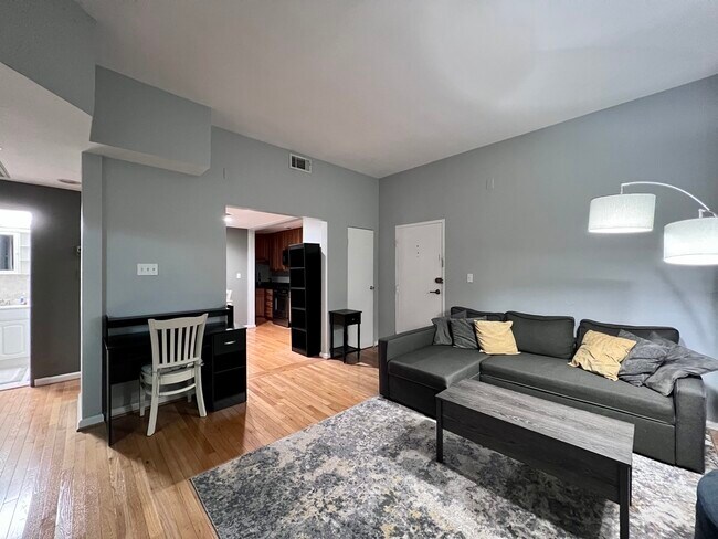 Foto del edificio - 1669 Columbia Rd NW