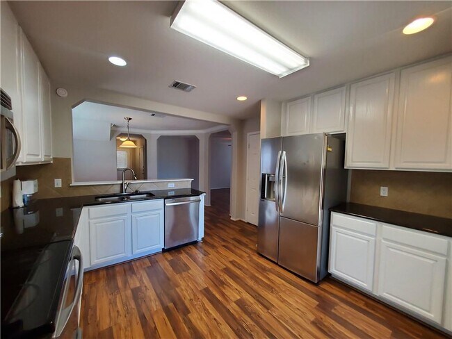 Foto del edificio - 11208 Ashbrook Dr