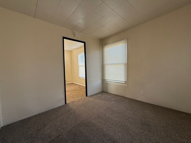 Foto del edificio - Budget Friendly Apartment!