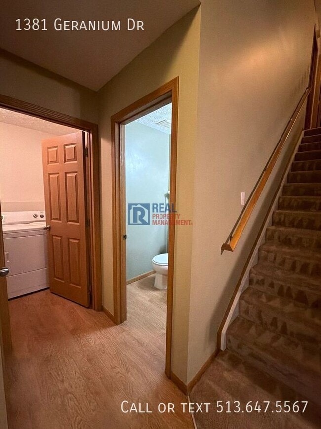 Building Photo - 1381 Geranium Dr