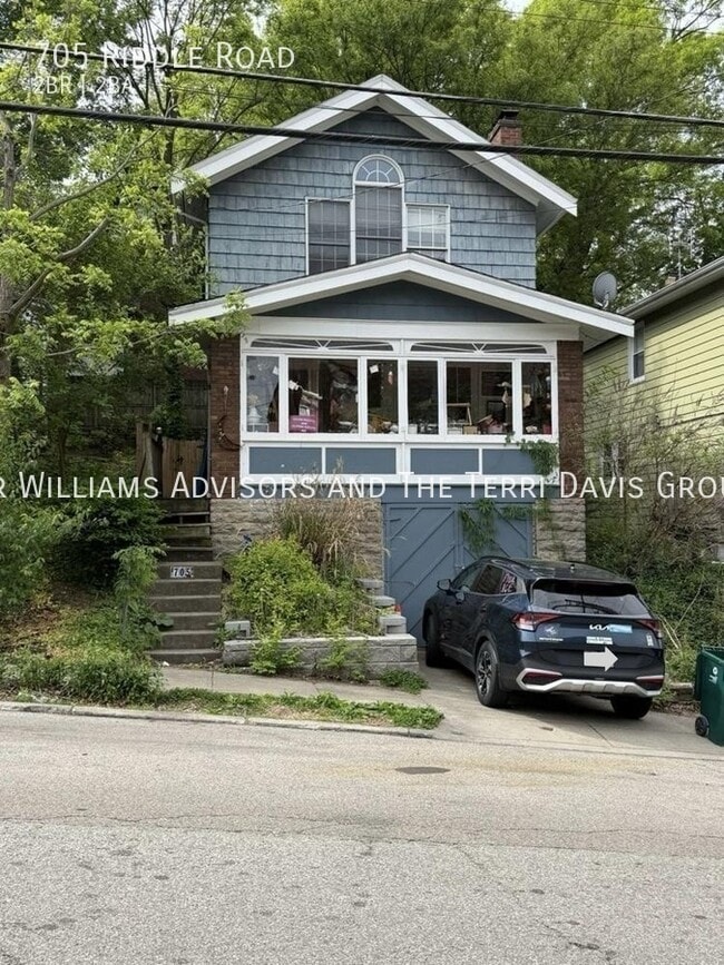 Photo - 705 Riddle Rd House