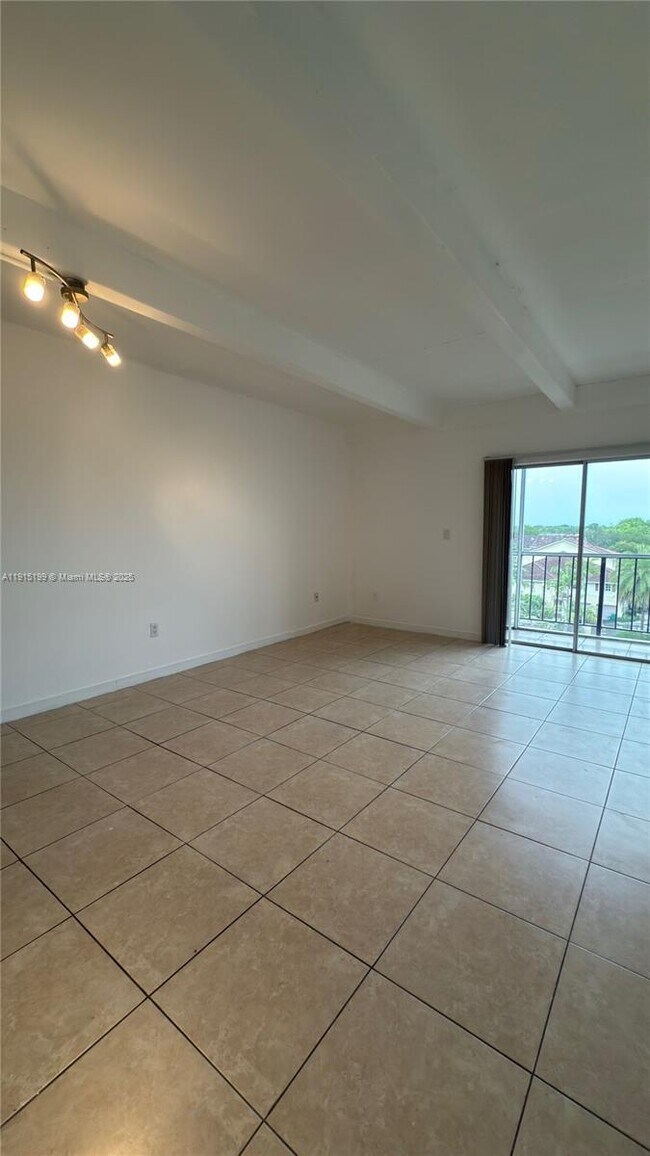 Foto del edificio - 8950 NE 8th Ave