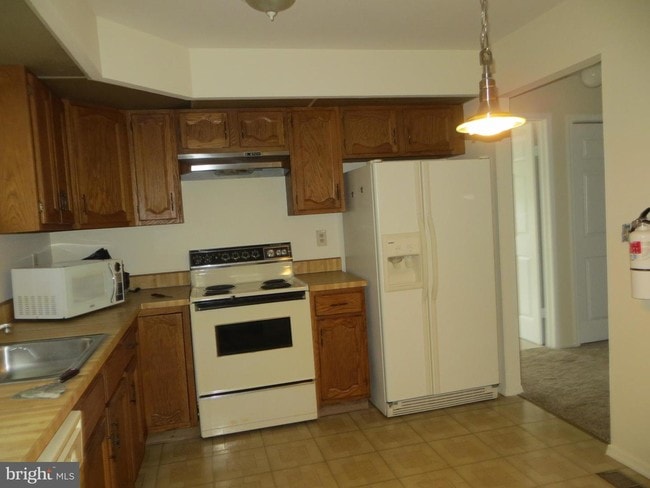Building Photo - 123G Concordia Cir