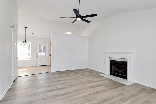 Foto del edificio - Renovated 3BD/2BA Ranch Home in Summit Hills!