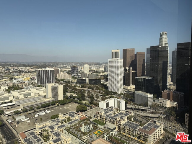 Building Photo - 1100 Wilshire Blvd