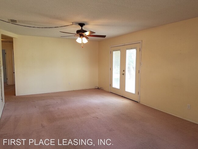 Building Photo - 3 br, 2 bath House - 905 W. Manana Blvd.